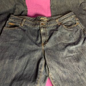 3/15. EDDIE BAUER 16R boot CUT jeans